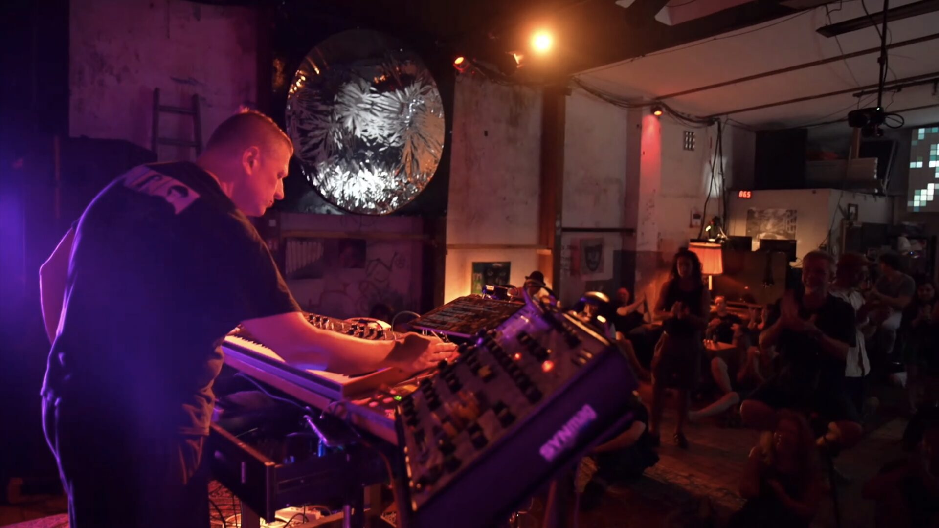 Moogulator open signals cologne rotalogooM live 2026