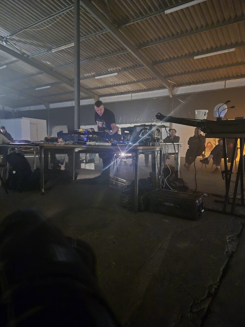 Moogulator Psychedelic Sound Room 2 - Düsseldorf - Live Psychedelic Chaos Room 